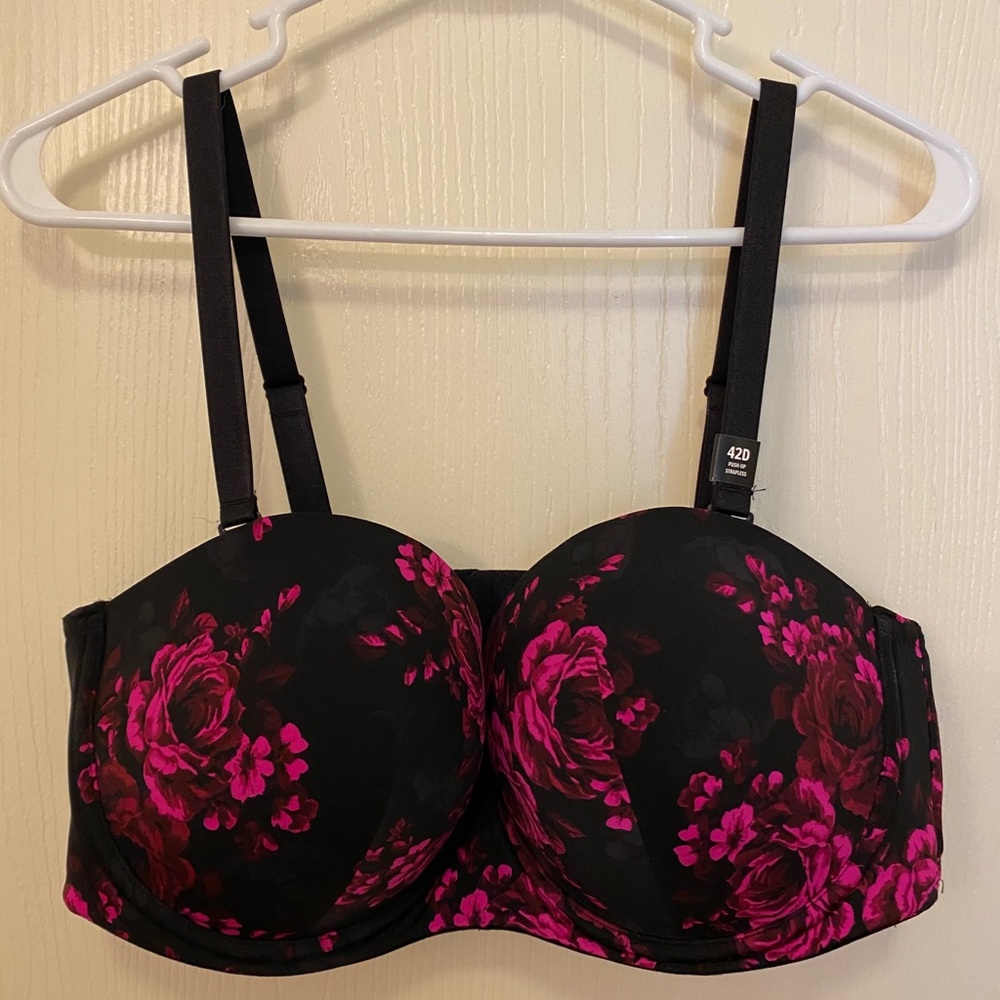 TORRID black/pink floral strapless/push-up 42Dbra
